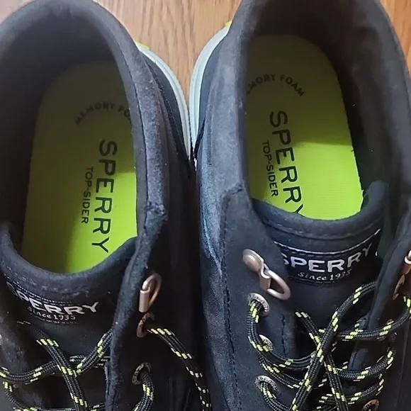 Sperry navy swedes ankle boot size 9